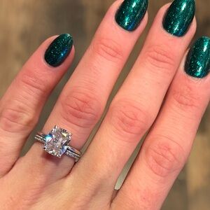 Stunning Silver Women's Ring